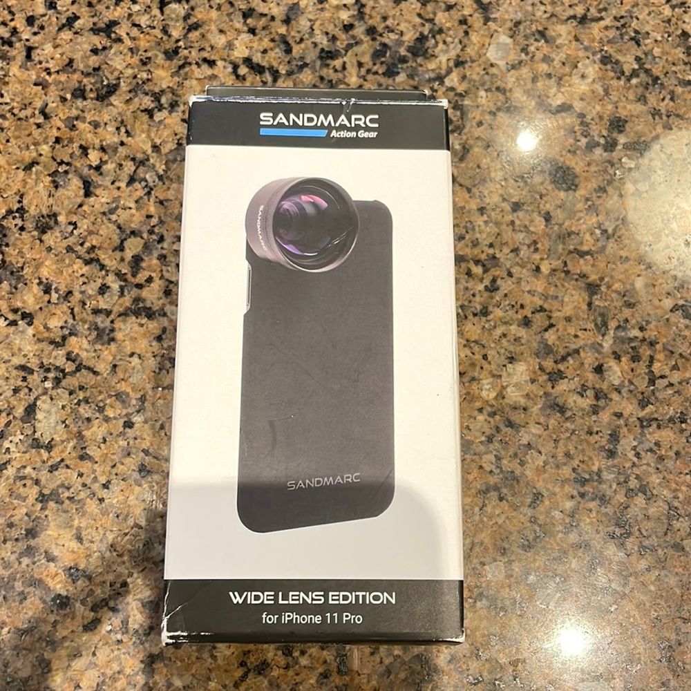 SANDMARC IPhone 11 Pro wide camera lens